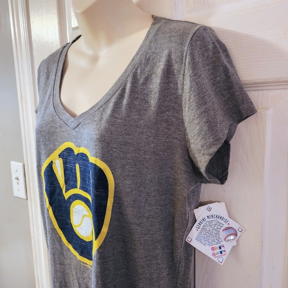NWT! Milwaukee Brewers T-shirt XLarge - Picture 2 of 6